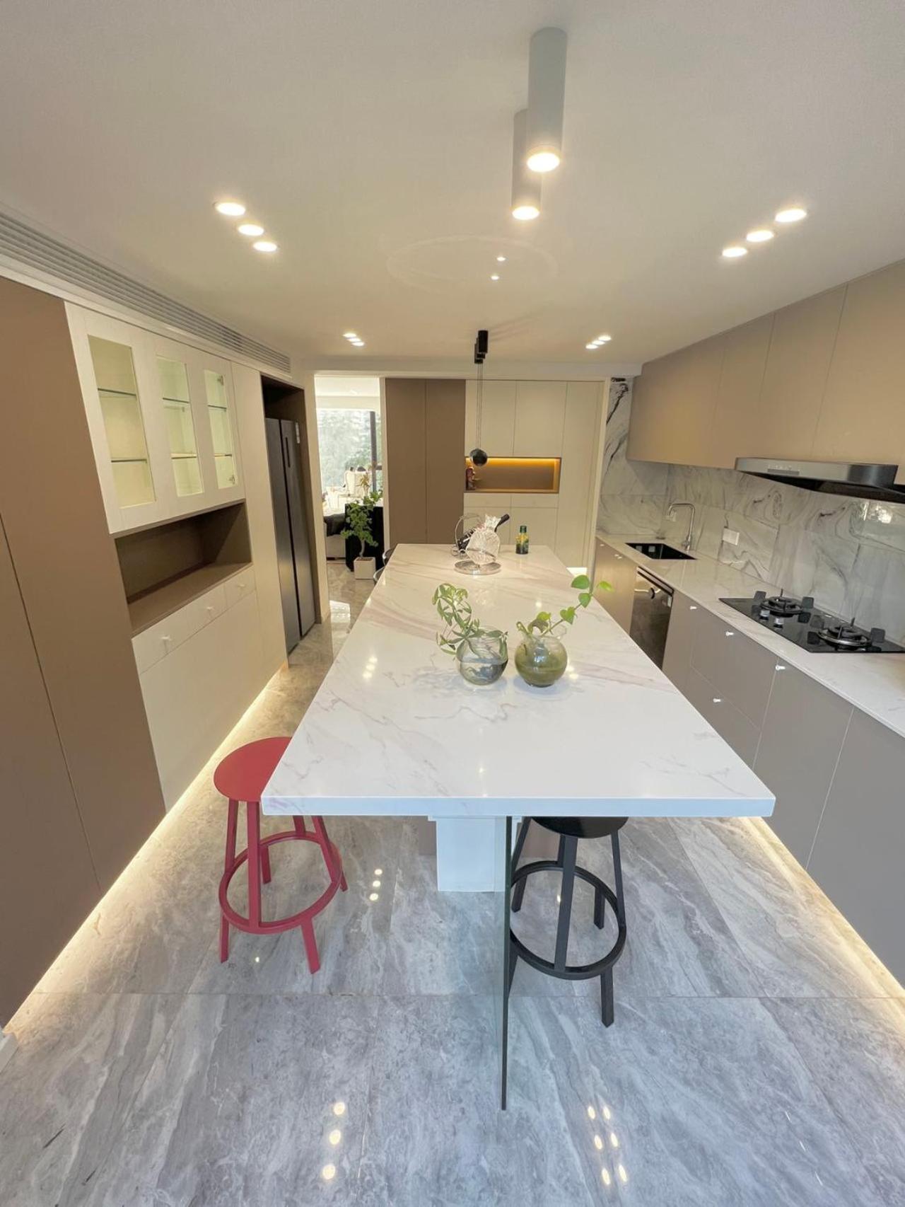 Eastern Hub Apartment